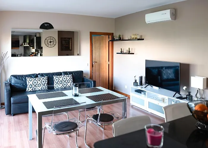 The Cosy Vilarosa Near The Apartment *