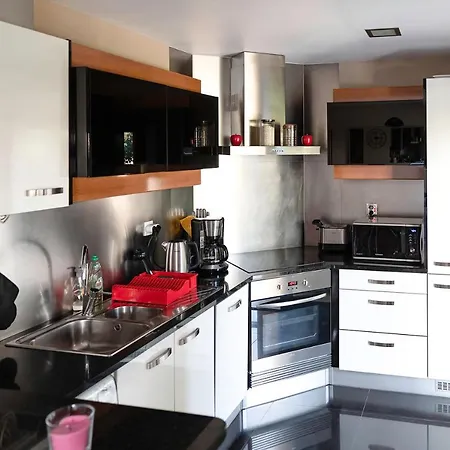 Апартаменти The Cosy Vilarosa Near The *